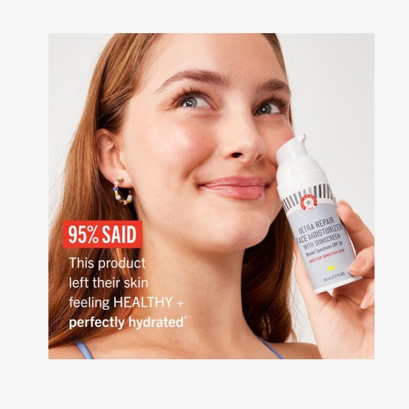 First Aid Beauty ultra repair face moisturizer with sunscreen - Picture 6 of 10